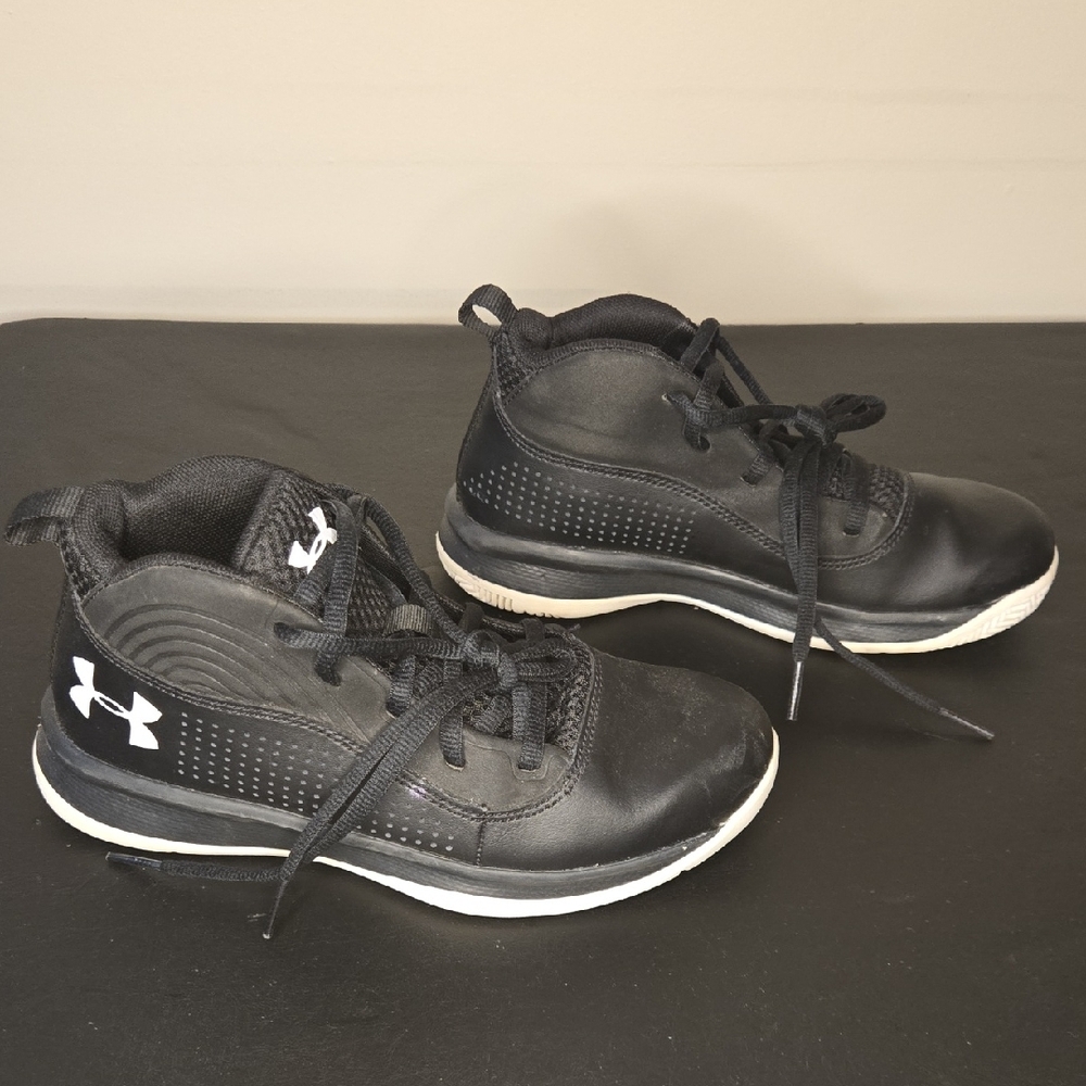 Under Armour Kids Black and White Sneakers - Picture 6 of 9